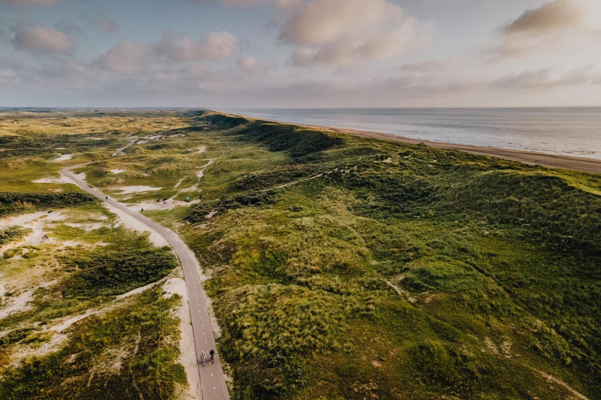 View With A Room Zandvoort With Private Parking Exterior photo