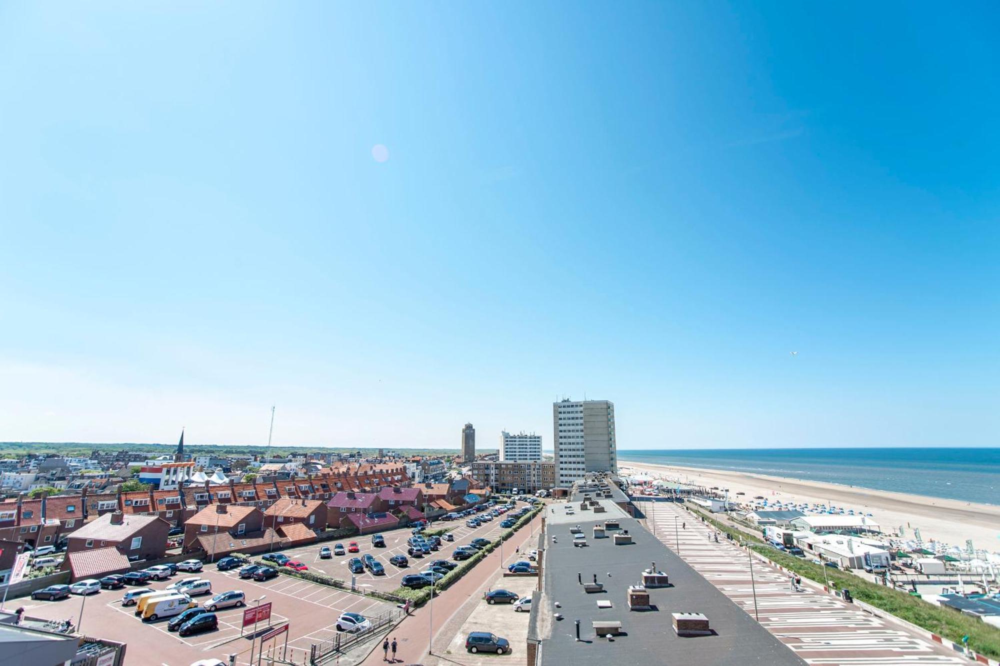 View With A Room Zandvoort With Private Parking Exterior photo